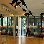 Large 3-Bedroom Modern Resort Style Klcc Apartment