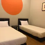 Large 3-Bedroom Modern Resort Style Klcc Apartment