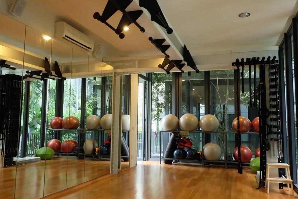 Large 3-bedroom Modern Style Klcc * Kuala Lumpur