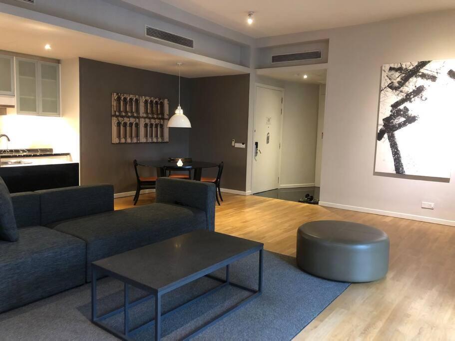 Large 3-bedroom Modern Style Klcc Pangsapuri Kuala Lumpur